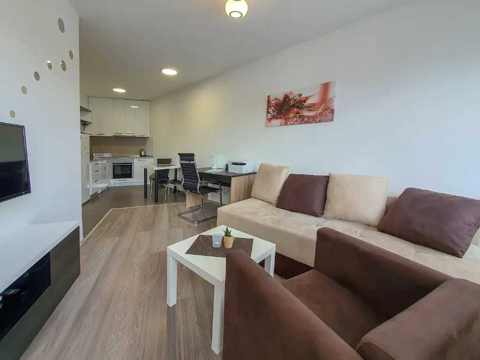 Дава се под наем Двустаен апартамент в Пловдив, Остромила - 65 кв.м за 270.3 € - Снимка #1