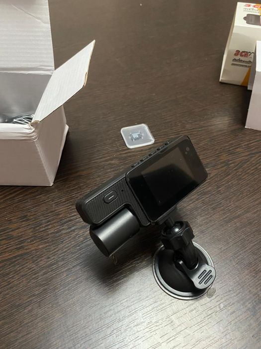 Видеорегистратор с 2 камерами +Wifi