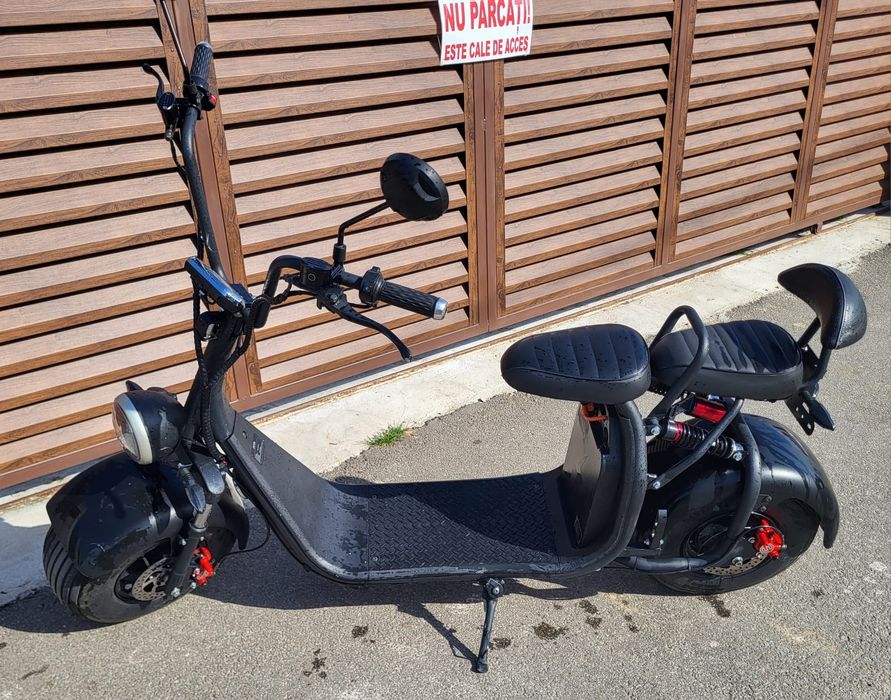 Vand 2 scutere citycoco
