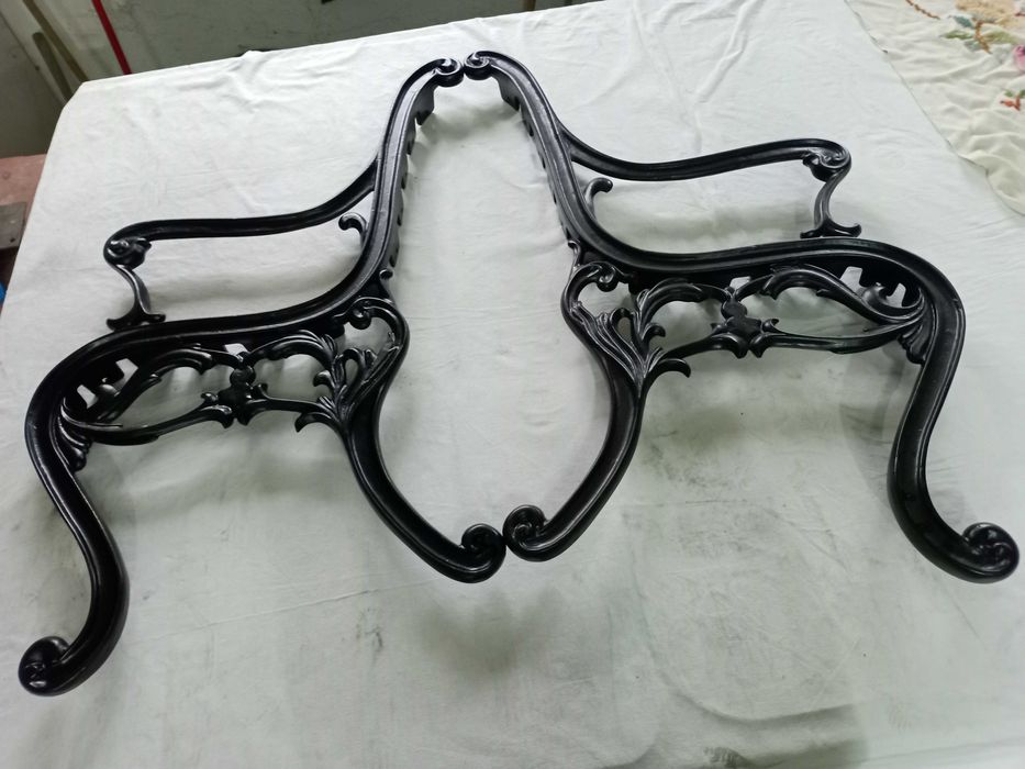 Градинска пейка.