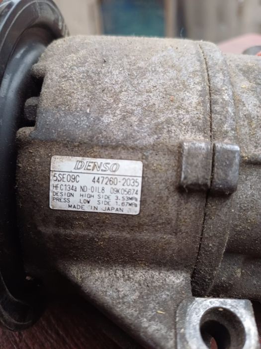 Продам компрессор кондера на тойота