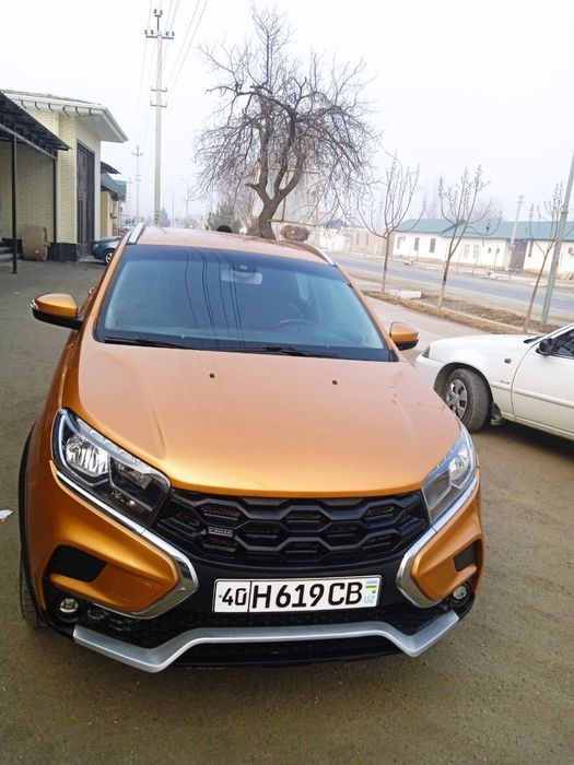 Lada xray cross 2019