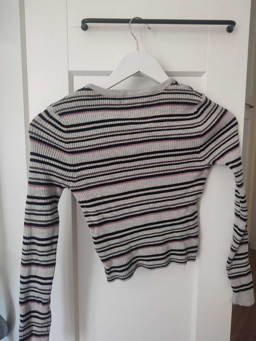 Кропнат тънък пуловер Pull&Bear