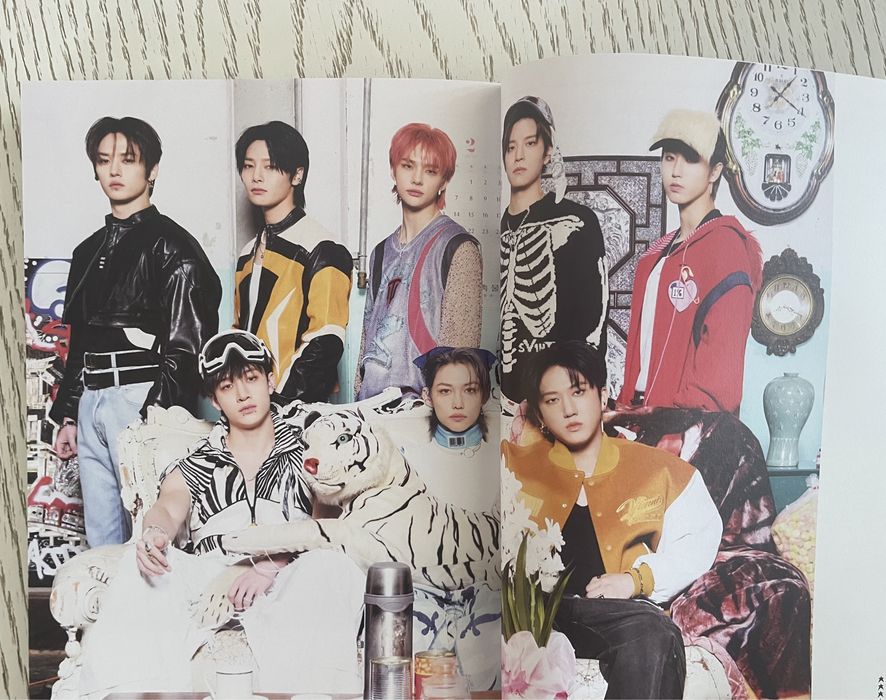 к-поп альбом Stray Kids S-Class