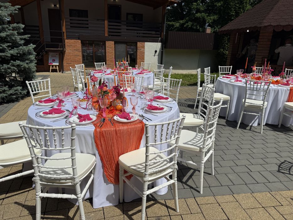 Scaune si mese de inchiriat| Scaune Chiavari|