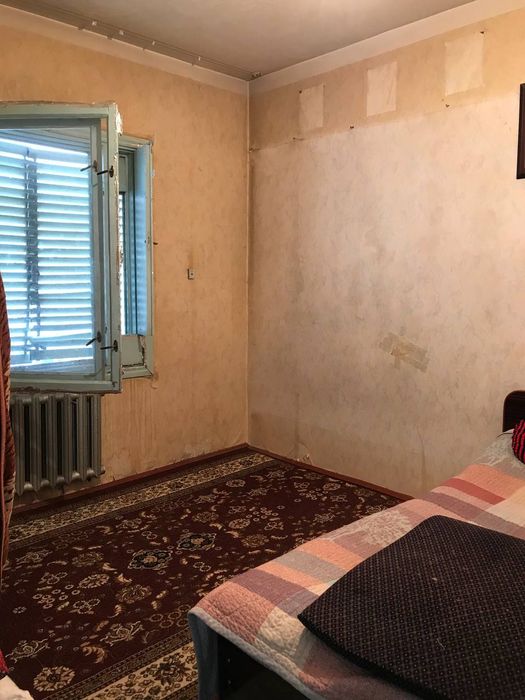 Срочно продается 5ком .квартира,массив куйлик7,метро 10бекат