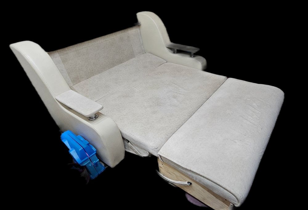 Продаю диван, б/у. 50000тг. Торг. Самовывоз.