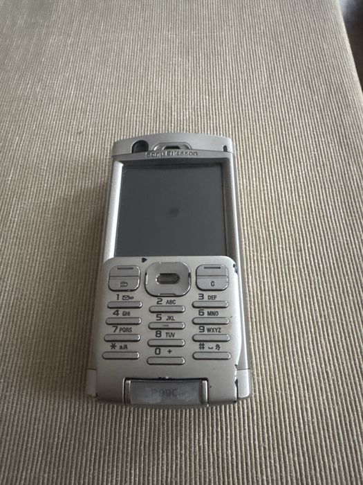 Сони Ериксон P900