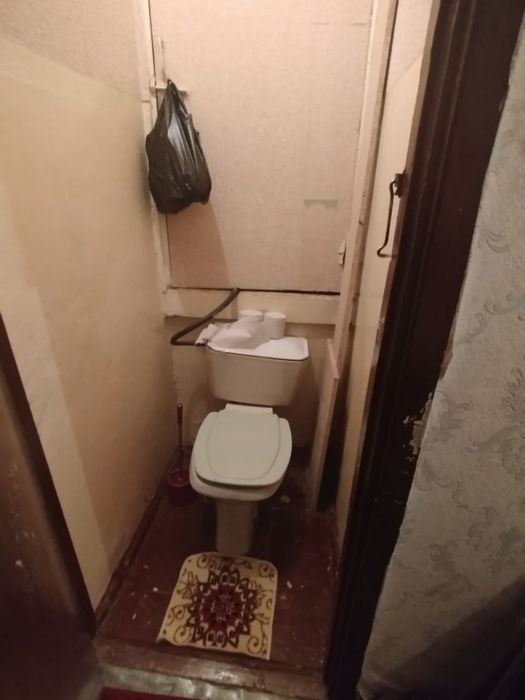 Chilonzor 20-kavartlda 1 xonali uy sotiladi srochna