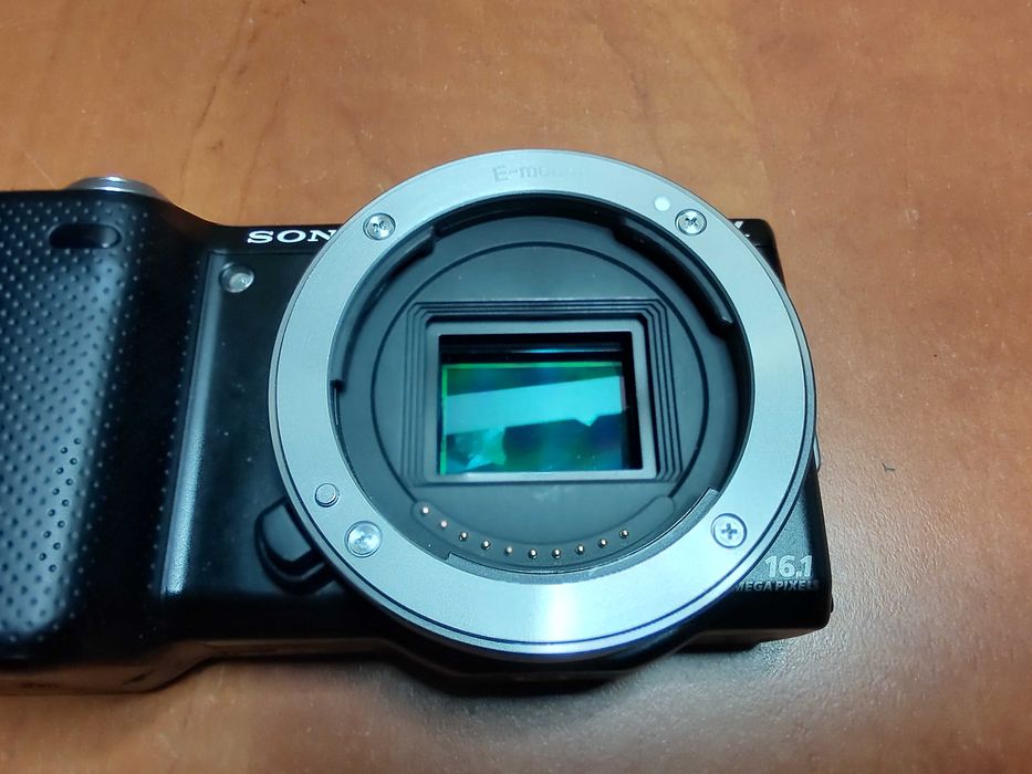 Aparat foto Sony NEX-5N 16.1MP acumulator si incarcator BODY