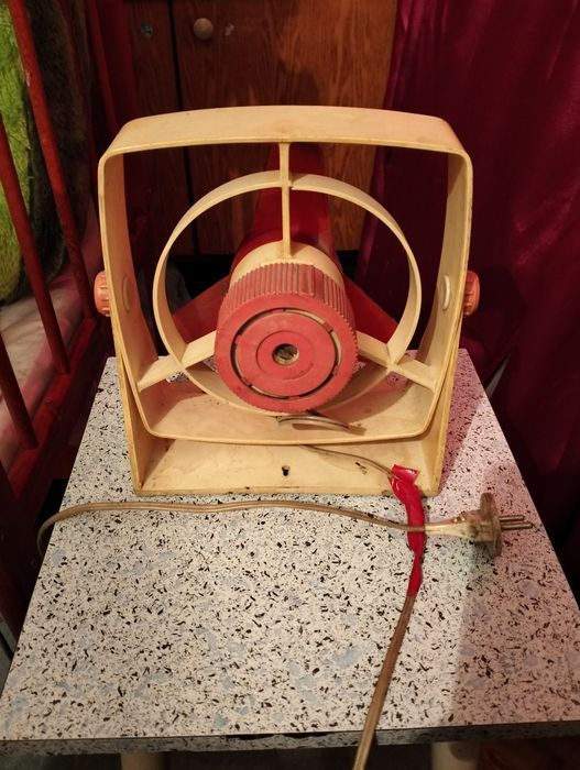 Вентилятор маленький