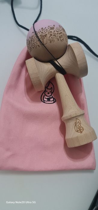 Kendama noua Miguel Kitchen Set-up Roz inscripted