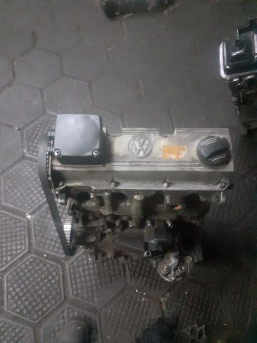 Двигатель  на пассат без навеса