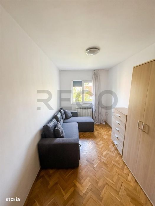 RECO Apartament 3 camere decomandat, tip PB, lângă Piaț — fotografia 3