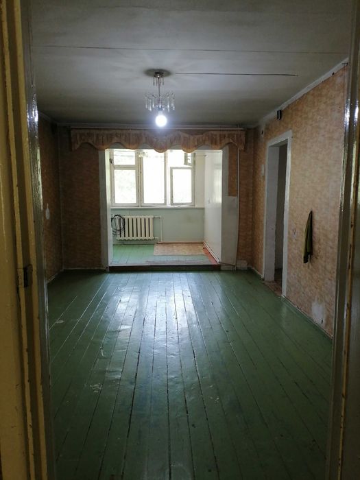 Чирчик Ижара 2 хонали уй 8 микрорайонда расми йук