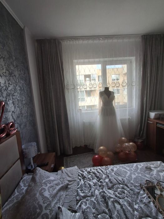 Închiriez manechin mire/mireasa