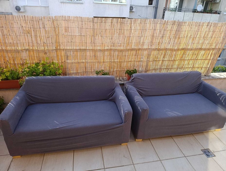 Комплект двуместни, разгъваеми дивани от IKEA