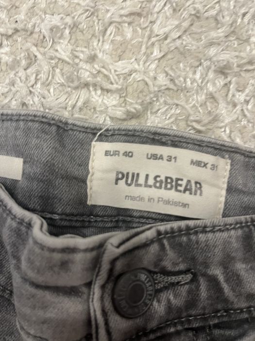 Продавам дънки размер eur40 Pull&Bear