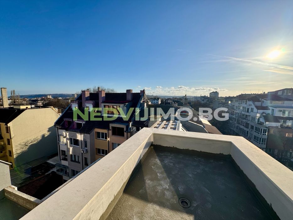 Продава се Тристаен апартамент в Варна, Генералите - 217 кв.м за 807 €/кв.м - Снимка #3