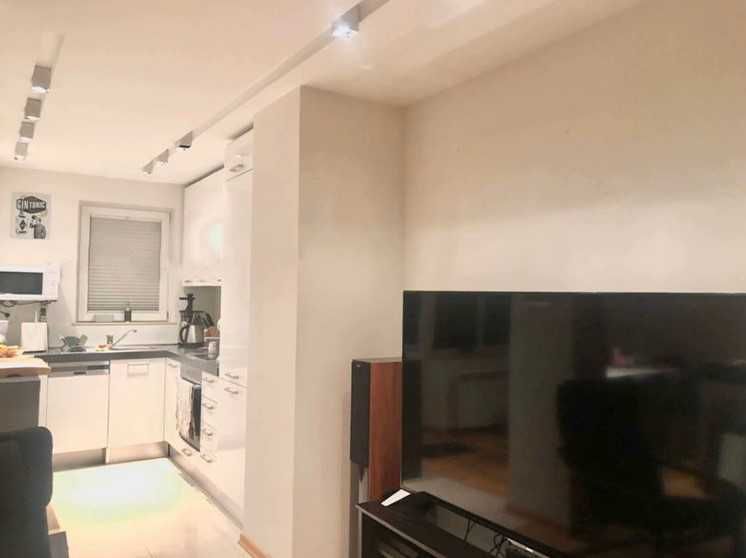 Дава се под наем Двустаен апартамент в София, Борово - 100 кв.м за 650 € - Снимка #1