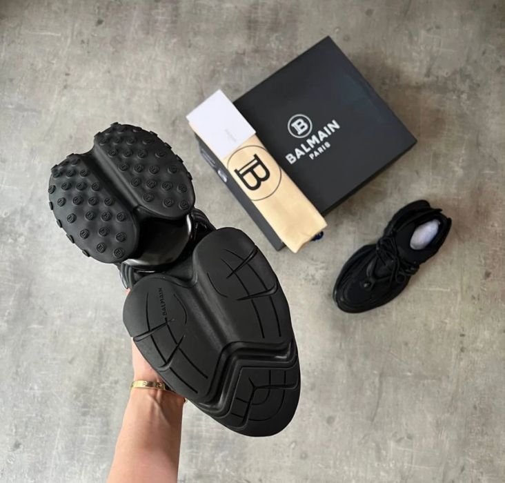 Balmain Unicorn Low-Top Sneaker "All Black"