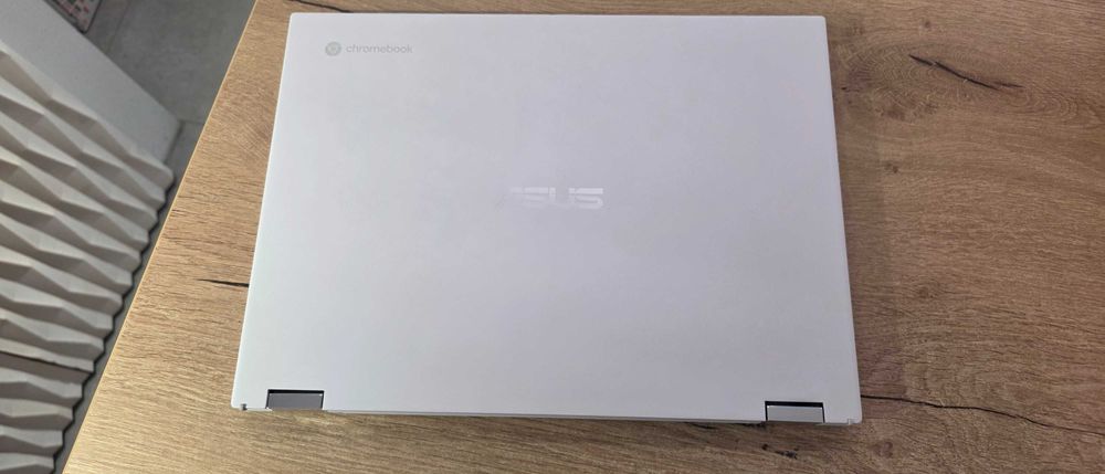 ASUS Chromebook i5-1235U / 8GB RAM / 14” Touchscreen / Flip 360°
