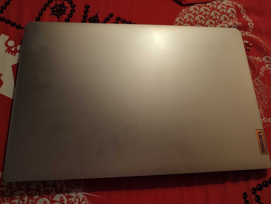 Лаптоп Lenovo Idea Pad 1