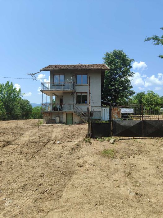 Продава се Къща в Ботевград - 120 кв.м за 650 €/кв.м - Снимка #1