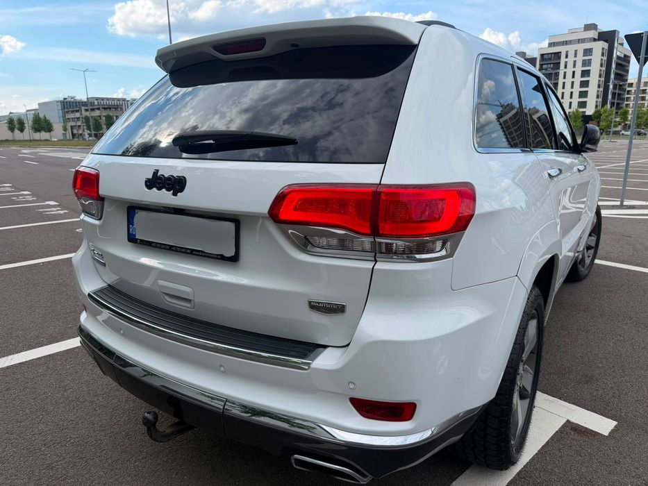 Jeep Grand Cherokee Summit
