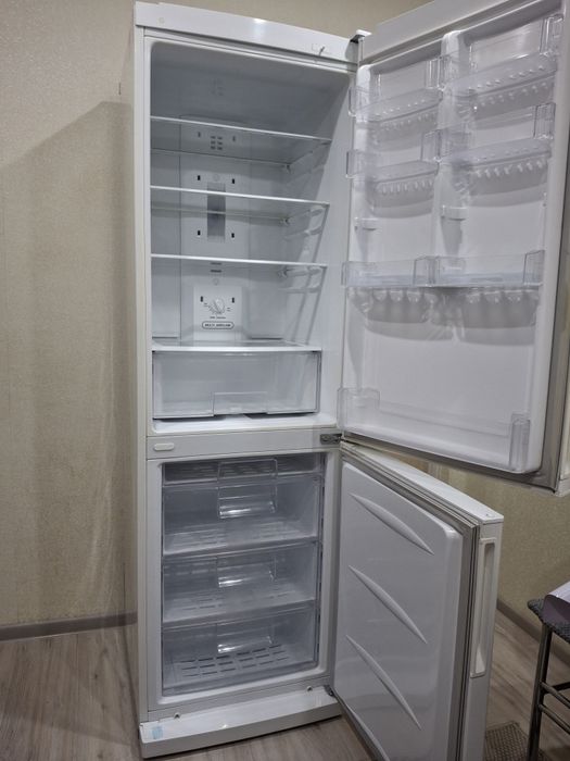 Холодильник  LG б/у