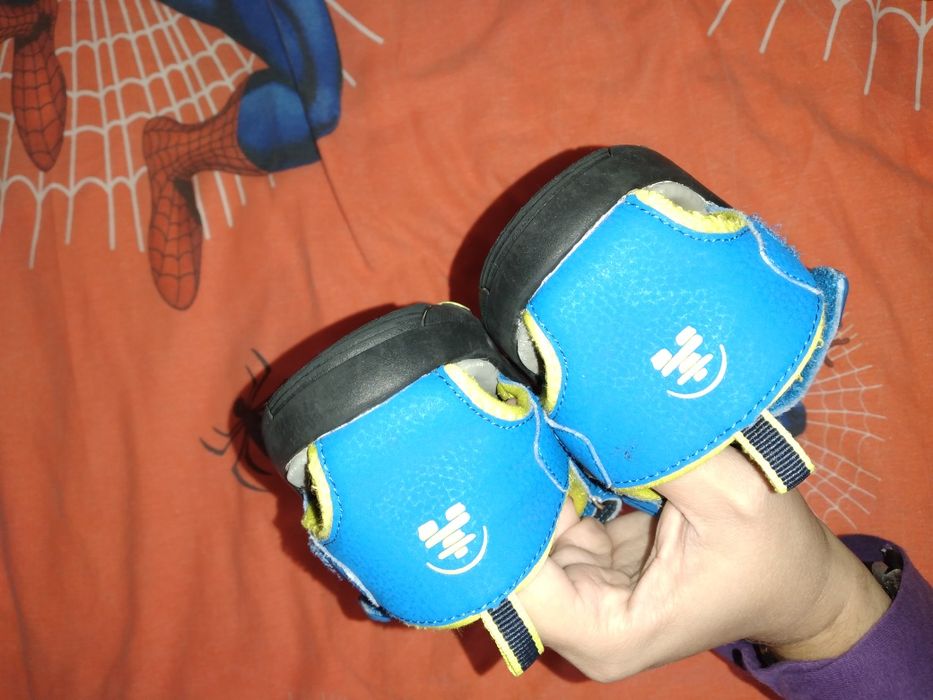 Sandale Kamik, 38 marimea