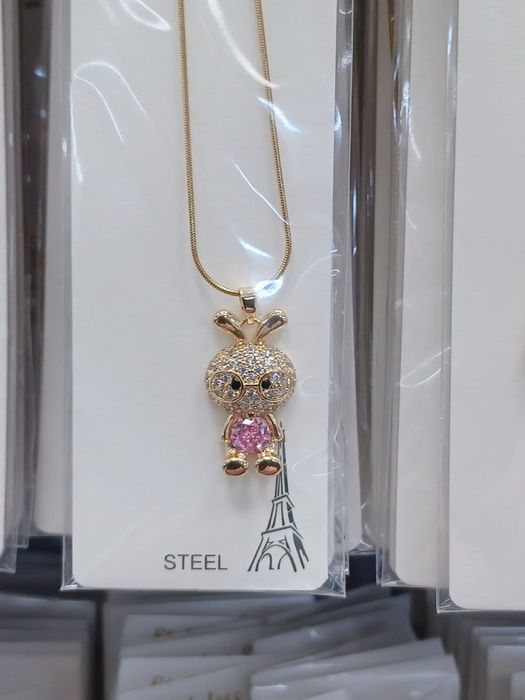 Всичко по 5€ броя