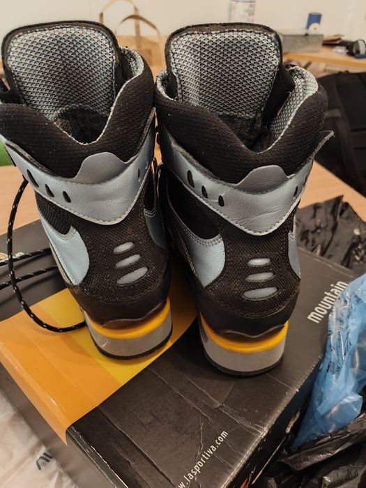 Bocanci montani La Sportiva Trango Evo GTX – mărimea 42, 27 cm nu scar