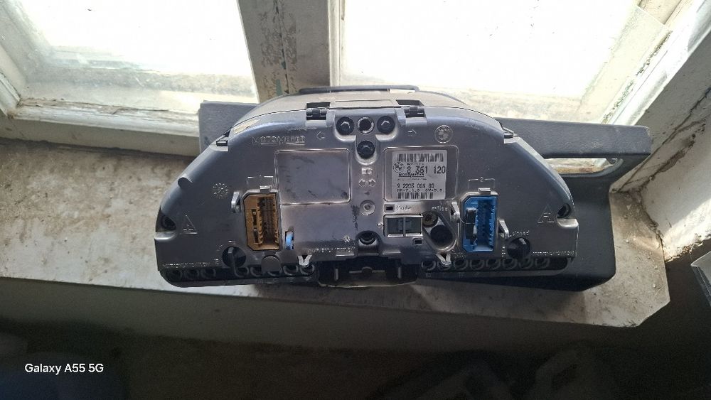 Бмв запчасти.  .