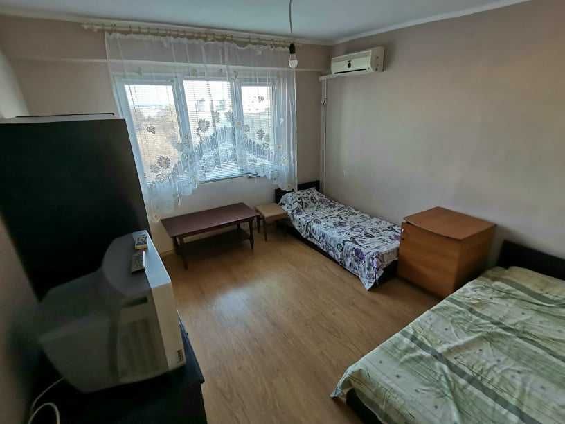 Дава се под наем Тристаен апартамент в Бургас, Изгрев - 85 кв.м за 500 € - Снимка #14