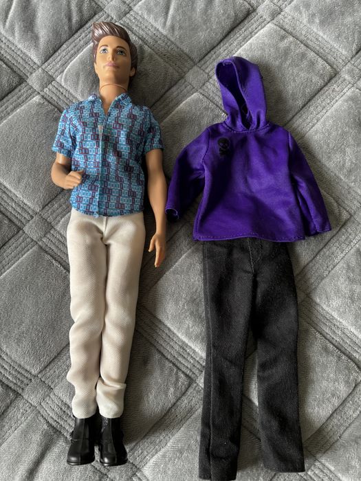 Кукла Кен с набором одежды, оригинал
