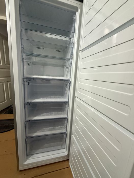 Морозильник BEKO