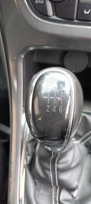 Опел Астра j-1,7cdti.125 коня