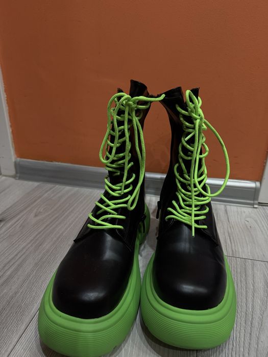 Нови топли зимни боти