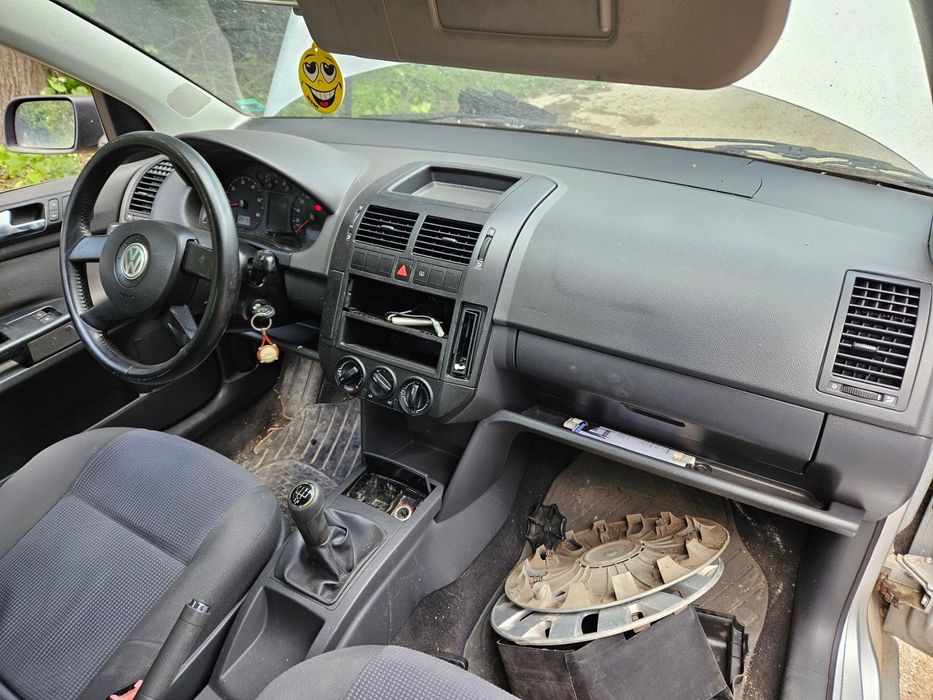 На части VW Polo Поло  IV 9N 1.2 2002 година Перфектно