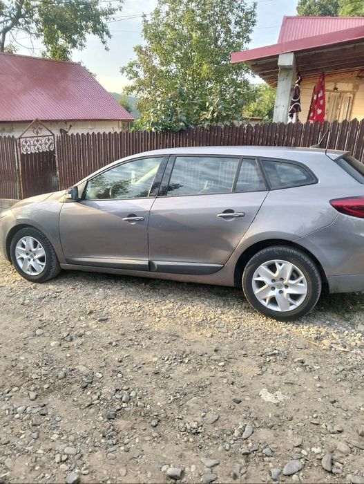 Se vine Renault Megane 3 .179000km reali !!