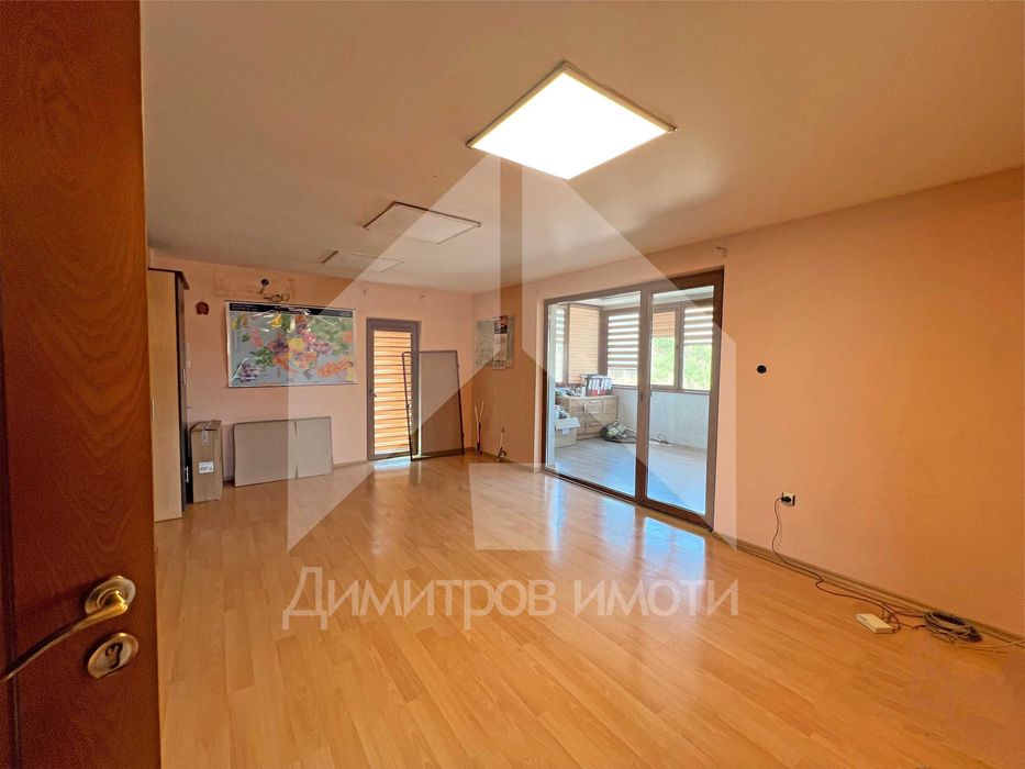 Продава се Къща в Нови пазар - 204 кв.м за 652 €/кв.м - Снимка #15