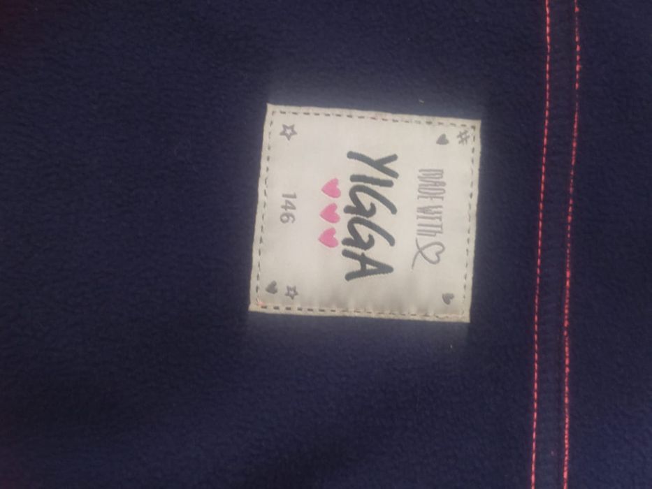 Продам куртку на девочку 8-9лет