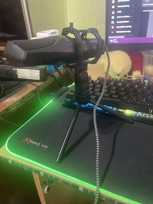 gx trust микрофон