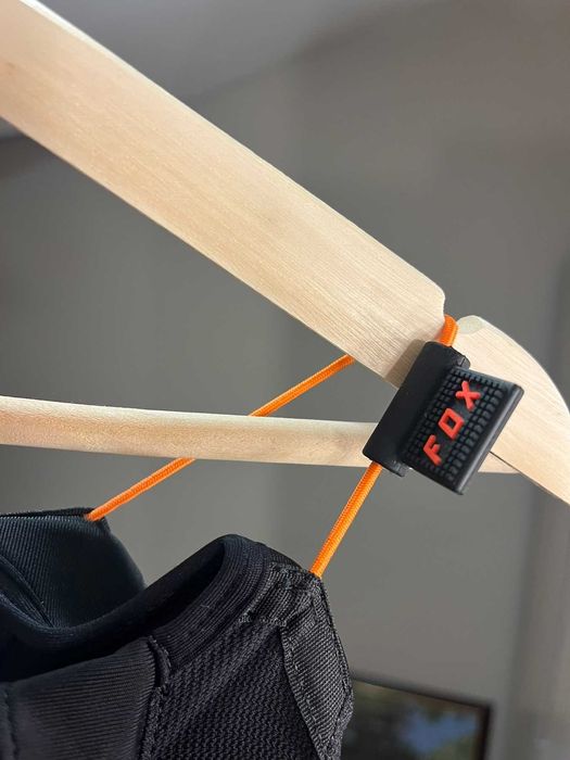 FOX Baseframe Pro D3O® протектор