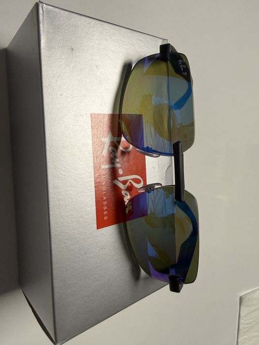 Слънчеви очила Ray Ban уникален модел.