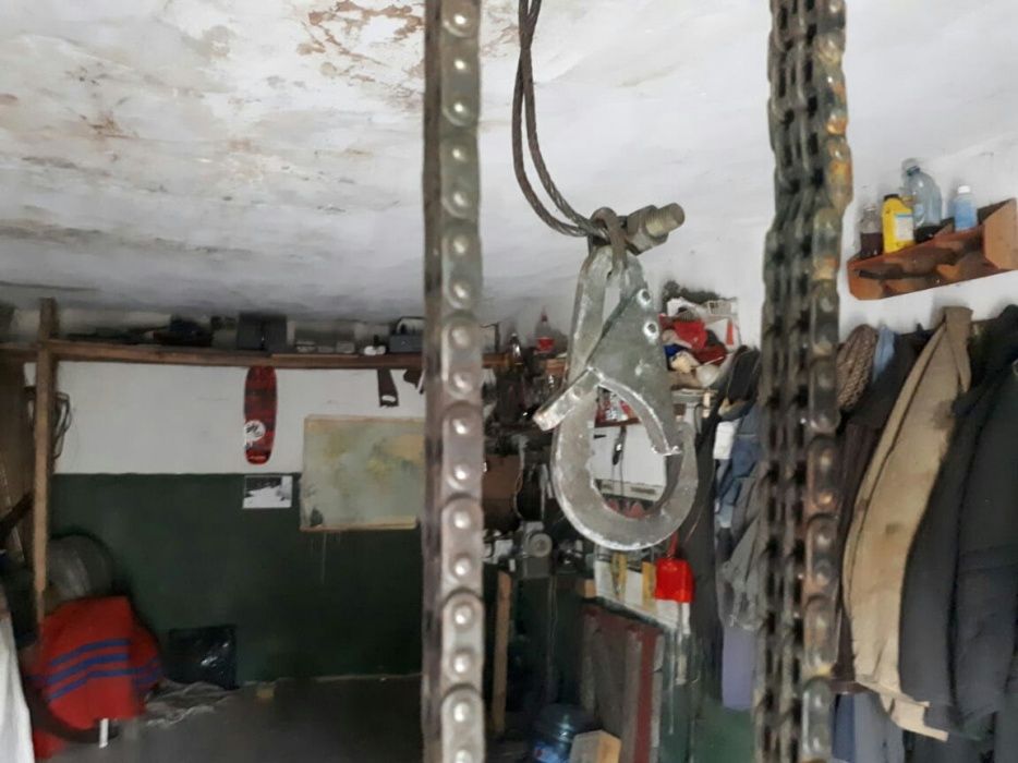 Редуктор подьёмный с тросом