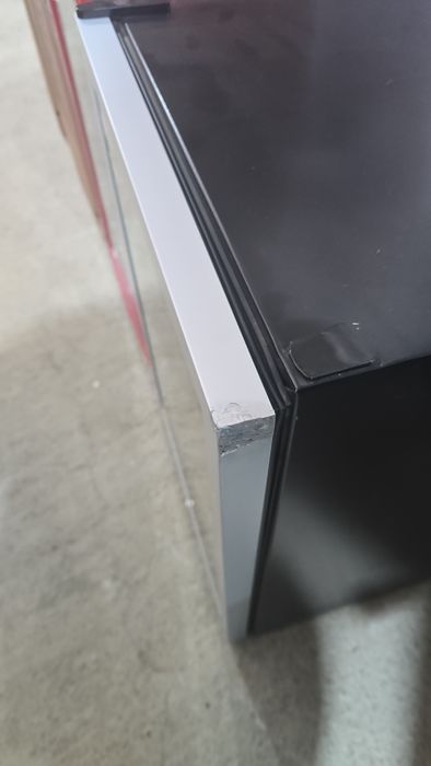 Нова малка хладилна витрина Боман/Bomann  115 литра