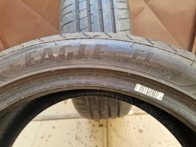 2 Goodyear R18 215/45
летни гуми
DOT4620