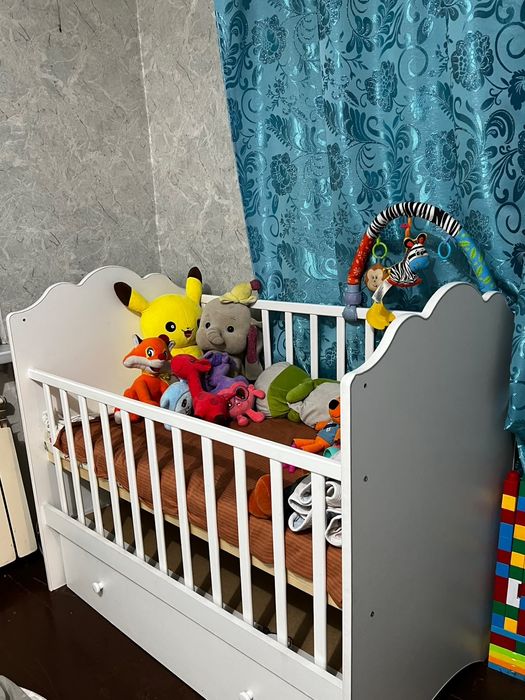 Детская кроватка